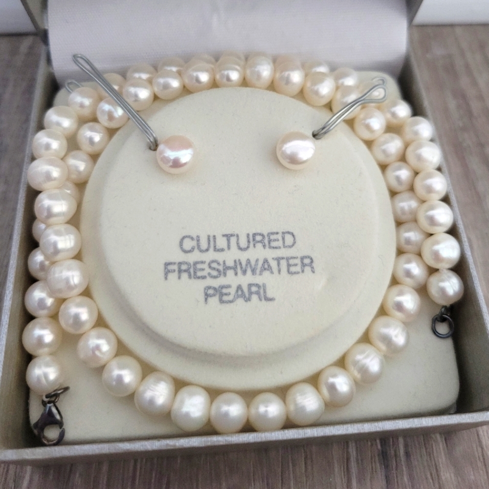 Cultured Freshwater Pearl, Earrings, Necklace, sterling silver